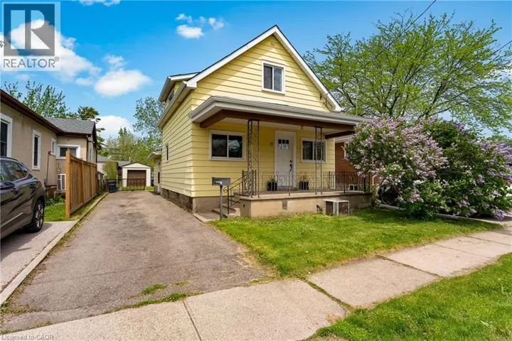 17 MOOTE Street, St. Catharines, Ontario L2N1B3