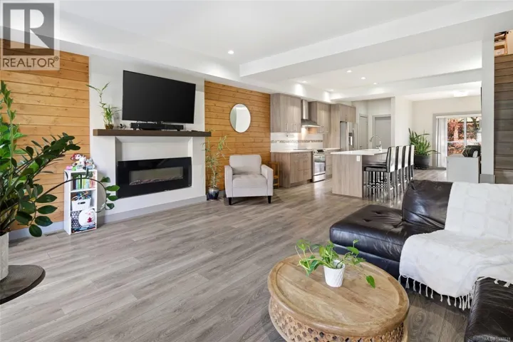 103 687 Strandlund Ave, Langford, British Columbia V9B3G2