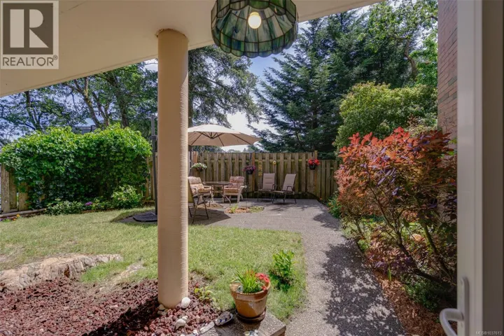 103 4030 Quadra St, Saanich, British Columbia V8X1K2