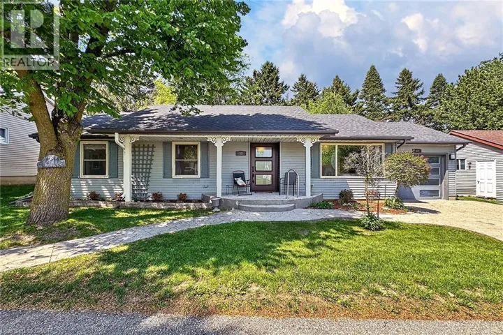 12 FIELDSTONE Walk, New Hamburg, Ontario N3A2E9