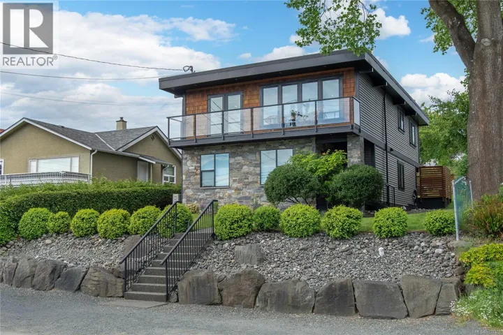 734 Birch St, Campbell River, British Columbia V9W2T4