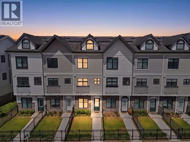 11 Les Jardins Park SE, Calgary, Alberta T2C5V3