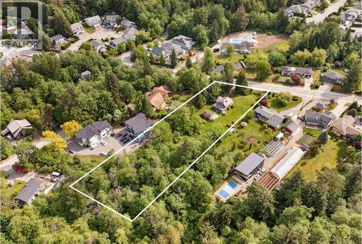 41591 GOVERNMENT ROAD, Squamish, British Columbia V0N1H0