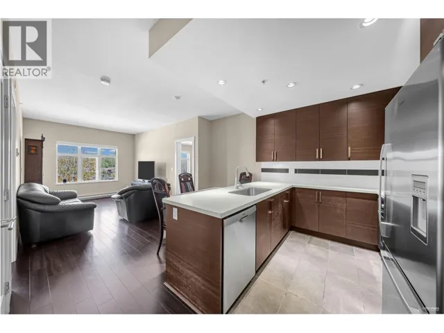301 4710 HASTINGS STREET, Burnaby, British Columbia V5C2K7