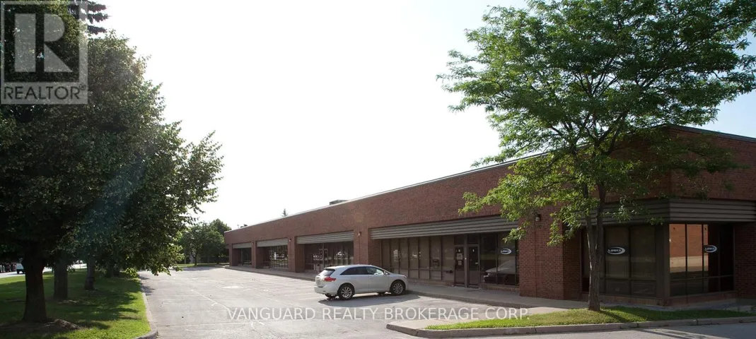 13 AND 14 - 34 FUTURITY GATE, Vaughan (Concord), Ontario L4K1S6
