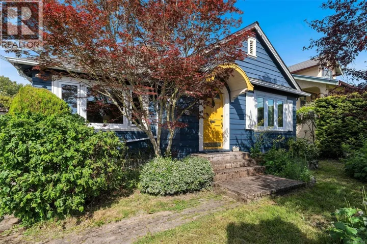 16 Lotus St, Victoria, British Columbia V9A1P4