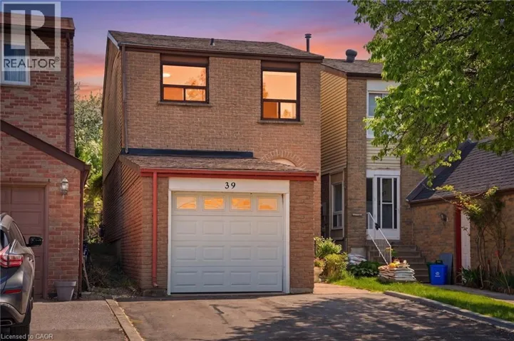 39 RIVIERA Drive, Vaughan, Ontario L4K2H9
