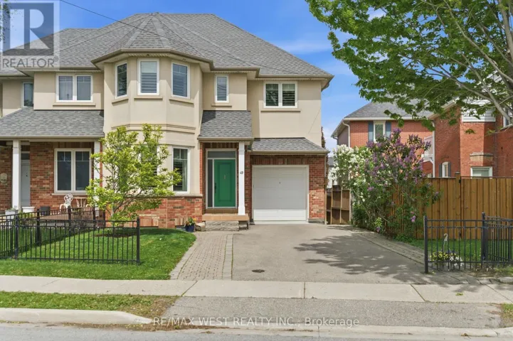 49 BRONTE STREET S, Milton (OM Old Milton), Ontario L9T1Z3
