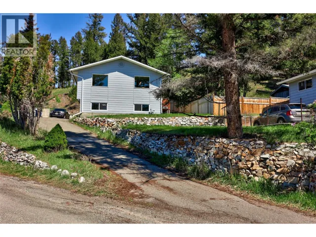 11 Jasper Drive, Logan Lake, British Columbia V0K1W0