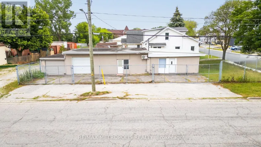 431 CAMPBELL STREET, Sarnia, Ontario N7T2J1