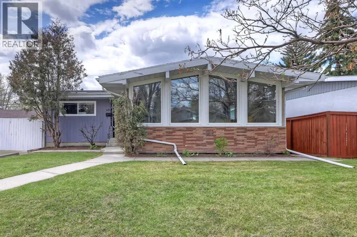 1315 Northmount Drive NW, Calgary, Alberta T2L0C9