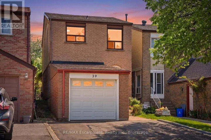 39 RIVIERA DRIVE, Vaughan (Glen Shields), Ontario L4K2H9