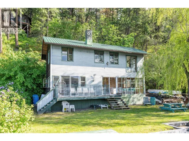 5867 Cosens Bay Road, Coldstream, British Columbia V1B1N8