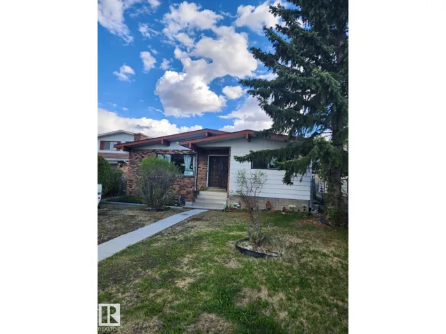 8715 41 AV NW, Edmonton, Alberta T6K1G8