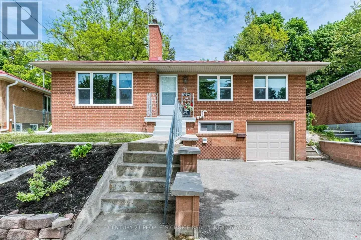 39 MEADOWLAND DRIVE, Brampton (Brampton East), Ontario L6W2R5