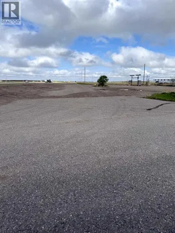 118 Illingworth Avenue, Suffield, Alberta T0J1R0