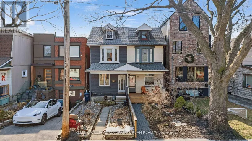 8 WOODLEE ROAD, Toronto (East End-Danforth), Ontario M4E2R1