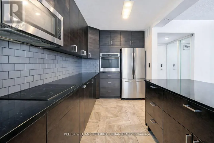 1811 - 10 MARTHA EATON WAY, Toronto (Brookhaven-Amesbury), Ontario M6M5B3