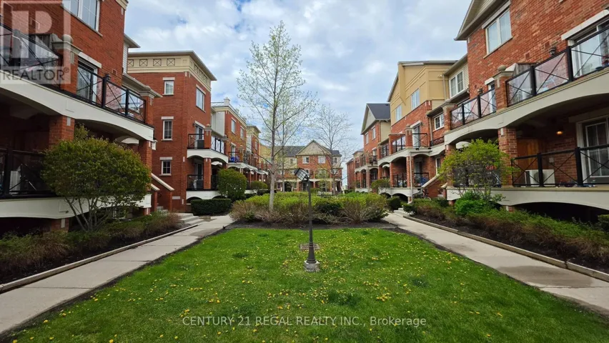 19 - 39 HAYS BOULEVARD, Oakville (RO River Oaks), Ontario L6H0J1