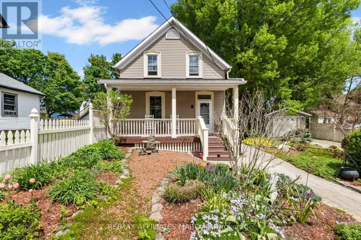 4 PARK AVENUE, Smiths Falls, Ontario K7A1X3