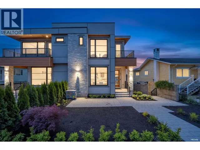 101-946 DANSEY AVENUE, Coquitlam, British Columbia V3K3G7