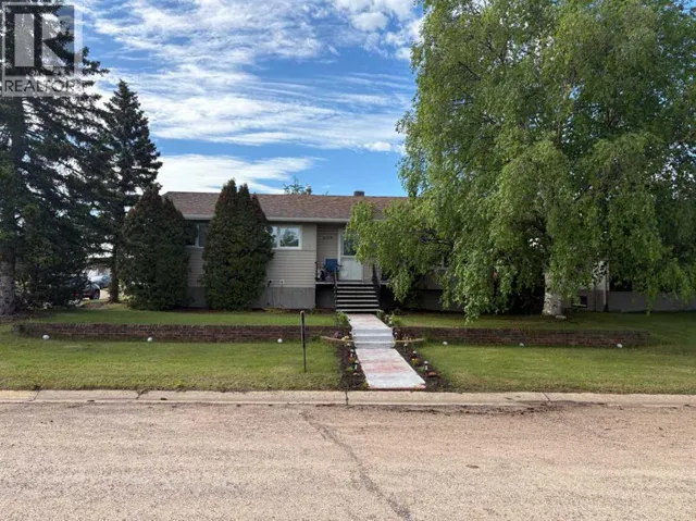 5602 47 Avenue W, Forestburg, Alberta T0B1N0