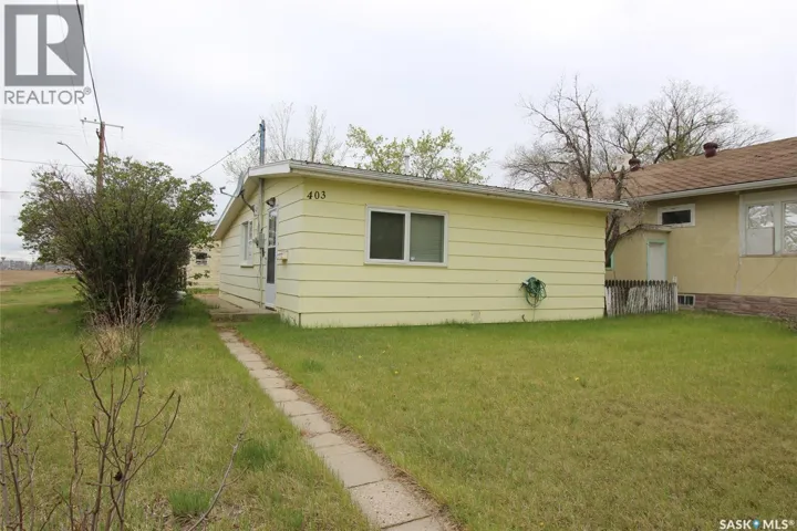 403 4th STREET W, Shaunavon, Saskatchewan S0N2M0