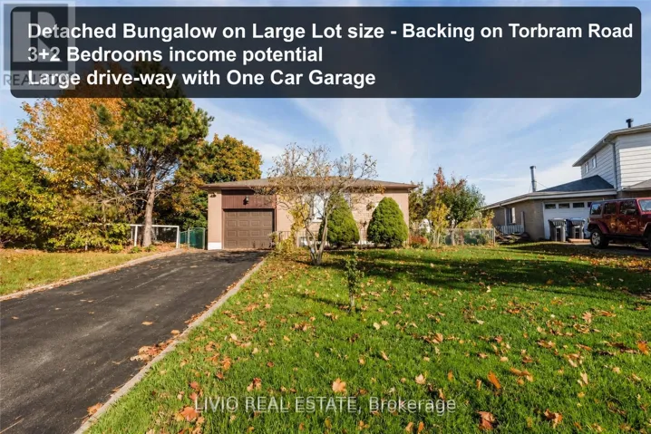 12 FINSBURY DRIVE, Brampton (Southgate), Ontario L6T3P9