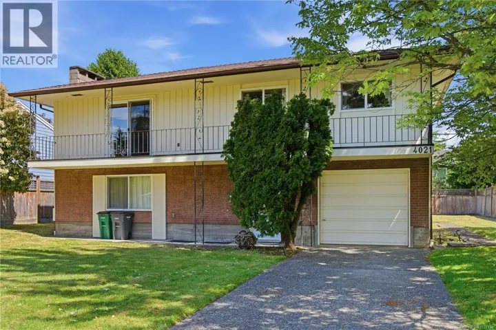 4021 Magdelin St, Saanich, British Columbia V8N3M6
