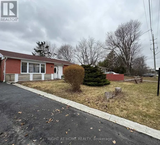 4 LESLIE STREET, Brampton (Northwood Park), Ontario L6X2J4