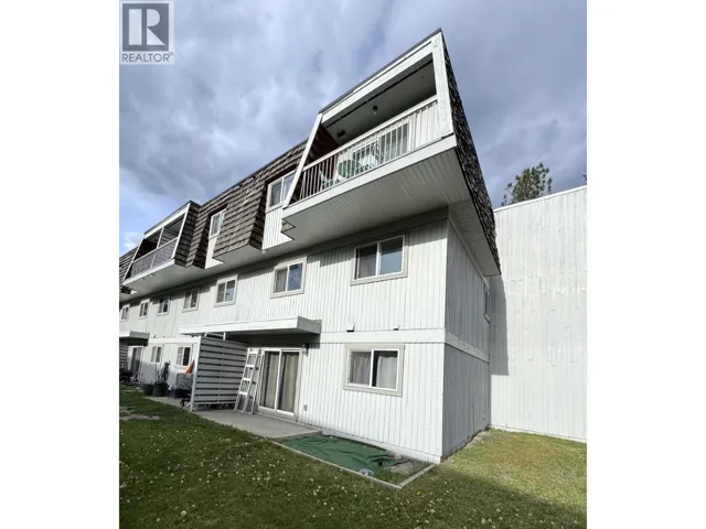 2117 2ND Street N Unit# 102, Cranbrook, British Columbia V1C3L4