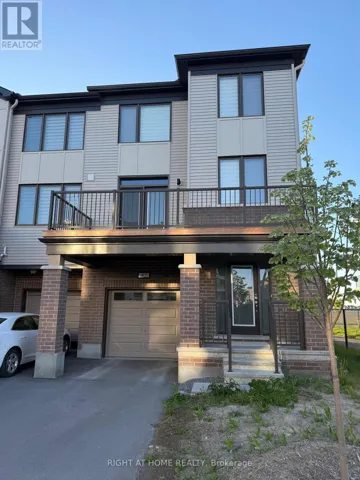 42 STITCH MEWS, Ottawa, Ontario K0A2Z0