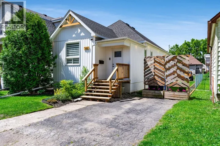 391 Curry AVENUE, Windsor, Ontario N9B2B6