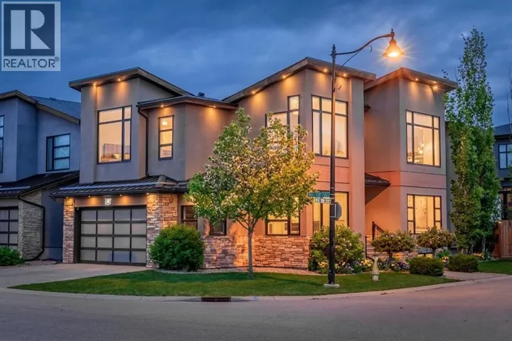81 West Point Close SW, Calgary, Alberta T3H0X4