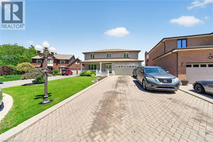 10 SKYE Court, Hamilton, Ontario L8G4R6