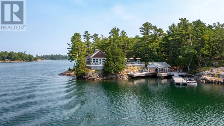 2 A258 ISLAND, The Archipelago (Archipelago North), Ontario P0G1K0