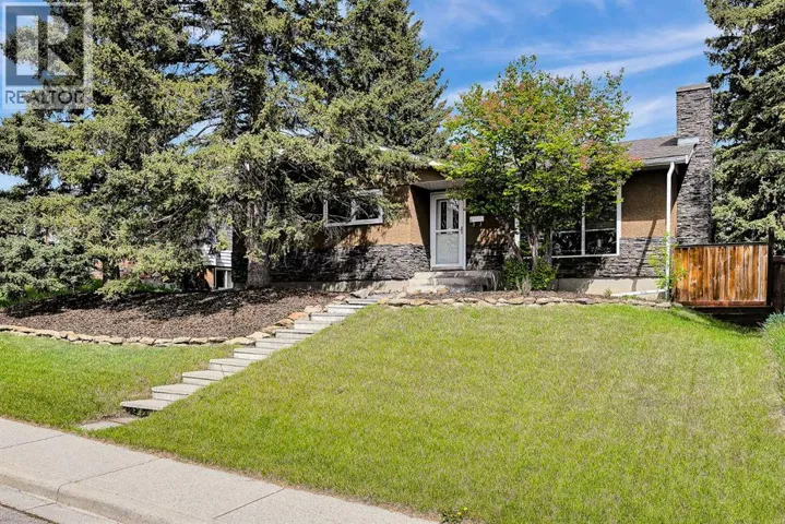 632 104 Avenue SW, Calgary, Alberta T2W0A3