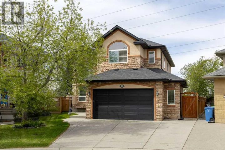 22 Strathridge Court SW, Calgary, Alberta T3H4M2