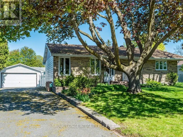 55 OVERLAKE DRIVE, Ottawa, Ontario K2E5V4