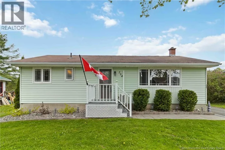 204 MacFarlane Street, Fredericton, New Brunswick E3A1V6