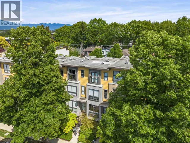 3750 COMMERCIAL STREET, Vancouver, British Columbia V5N4G2
