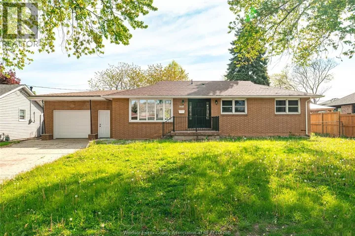 3010 BYNG ROAD, Windsor, Ontario N8W3G7