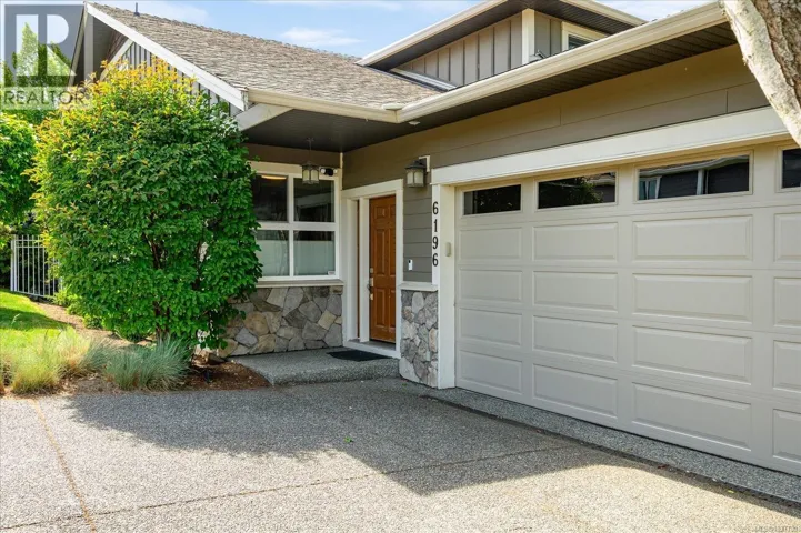 6196 Strathcona Pl, Nanaimo, British Columbia V9T0A3