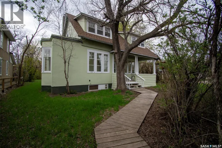 760 James STREET N, Lumsden, Saskatchewan S0G3C0