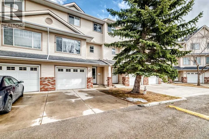 110 Country Hills Cove NW, Calgary, Alberta T3K5G7