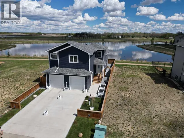 6812 50 Avenue, Camrose, Alberta T4V5G1