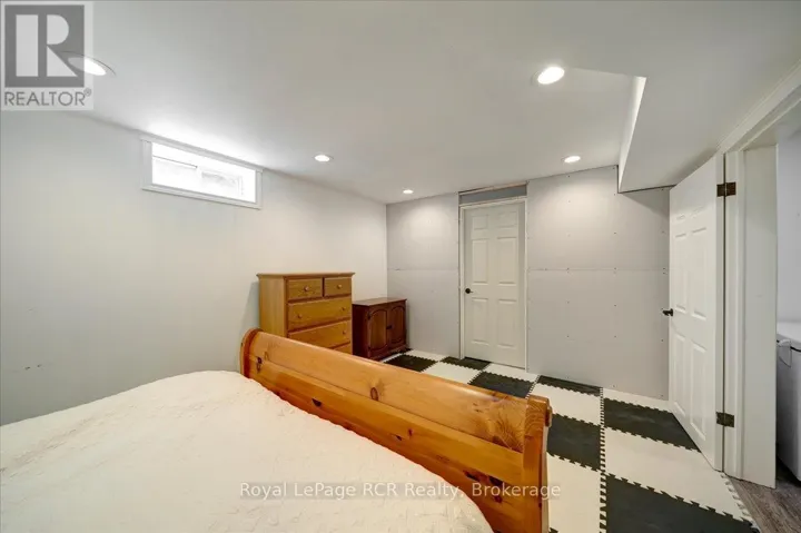 780