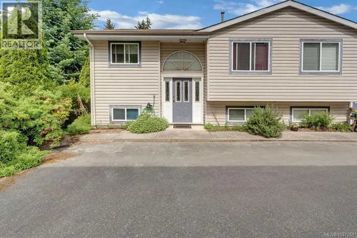 3 1129A 2nd Ave, Ladysmith, British Columbia V9G1A2
