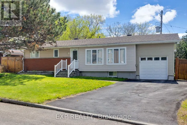 888 CHARLESWOOD AVENUE, Ottawa, Ontario K1K0W3