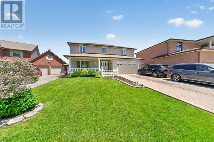 10 SKYE COURT, Hamilton (Stoney Creek), Ontario L8G4R6